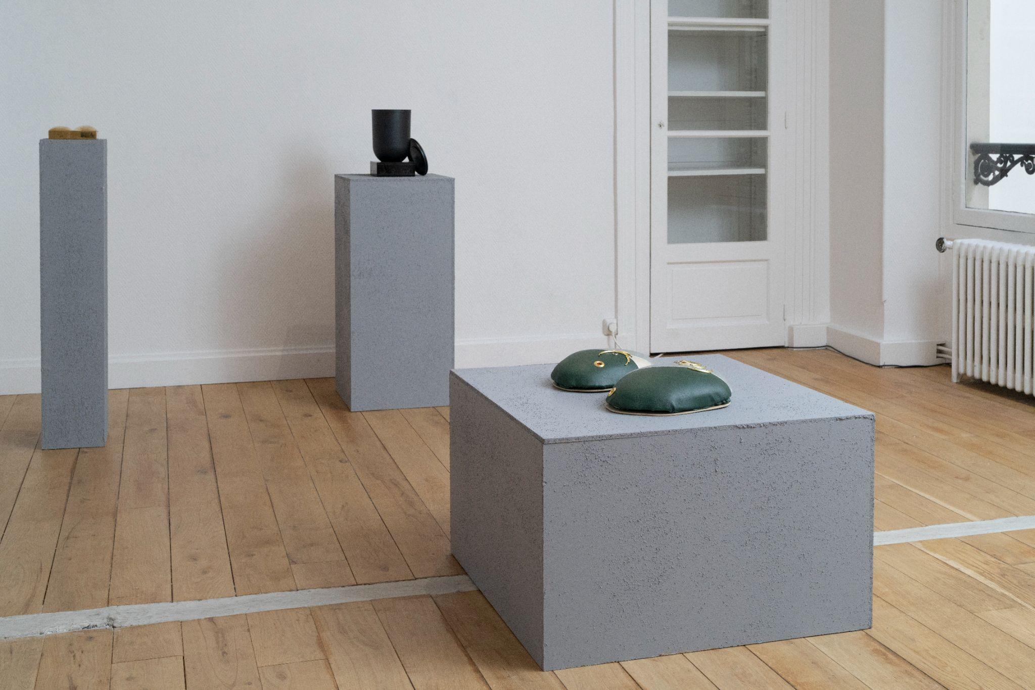 Petits Objets exhibition view